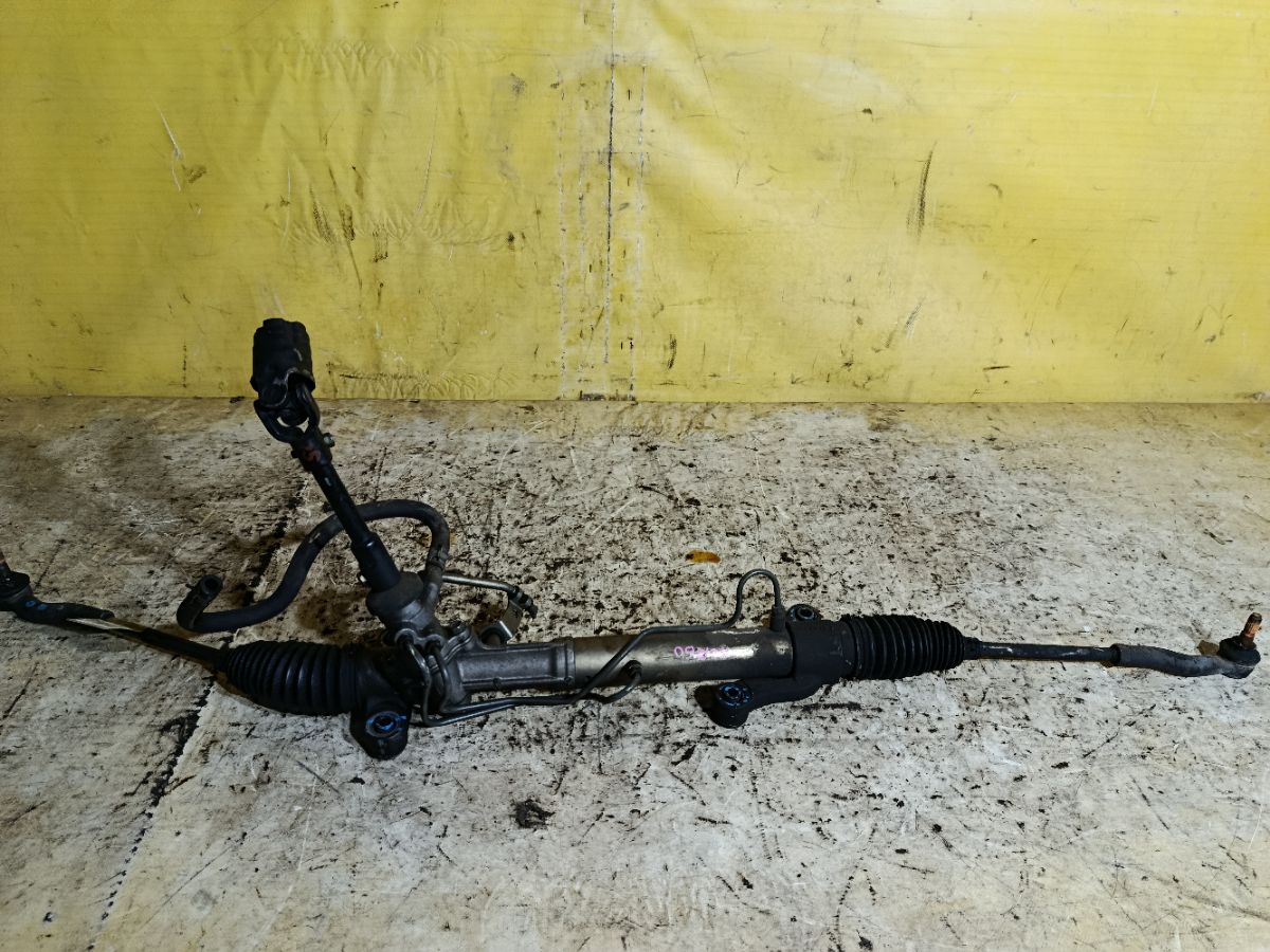 Рулевая рейка на Toyota Noah AZR60G 1AZ-FSE Фото 1