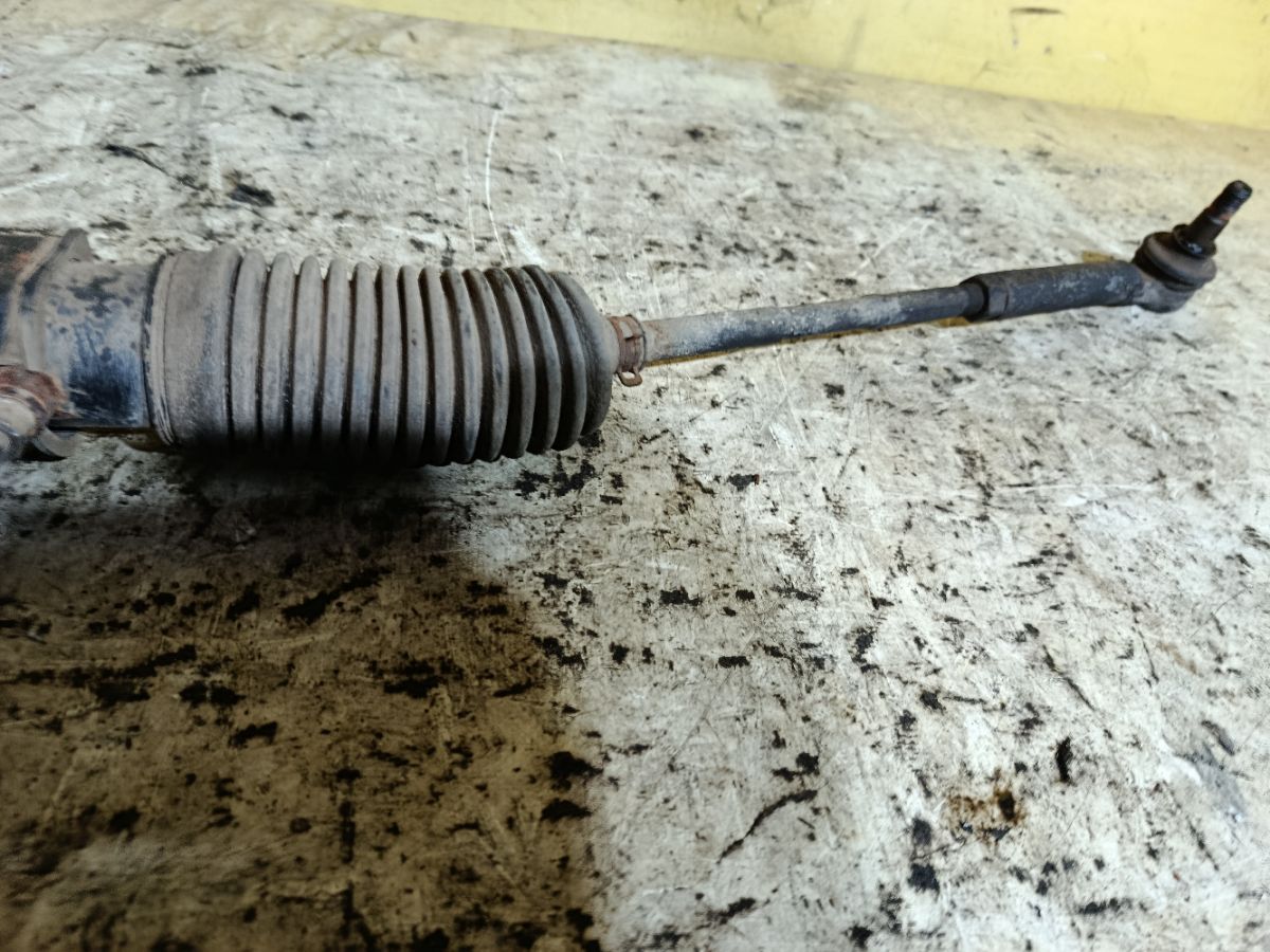 Рулевая рейка 34110-FC060 на Subaru Forester SF5 EJ201 Фото 3