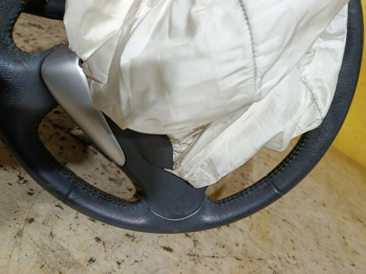 Рулевая колонка на Nissan Serena C26 Фото 3