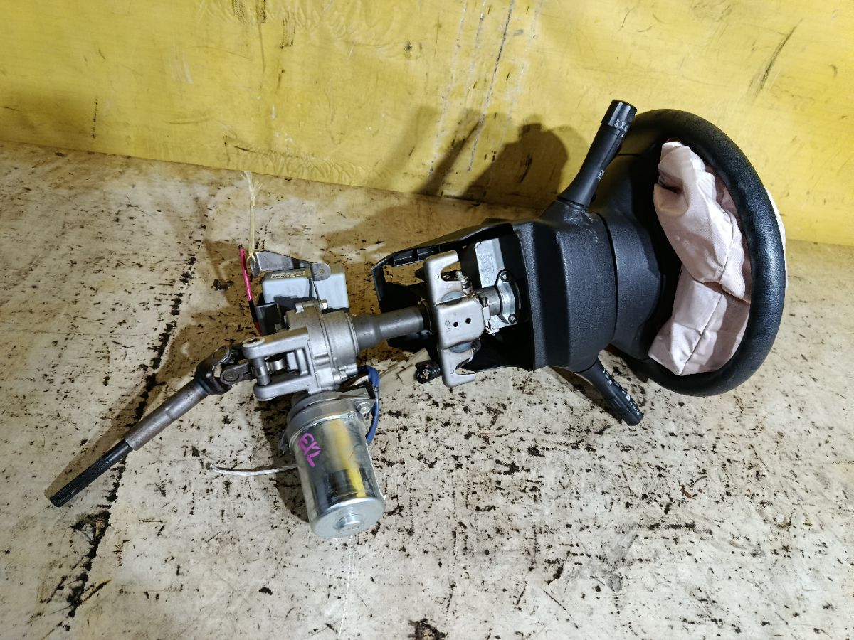 Рулевая колонка на Nissan Note E12 Фото 1