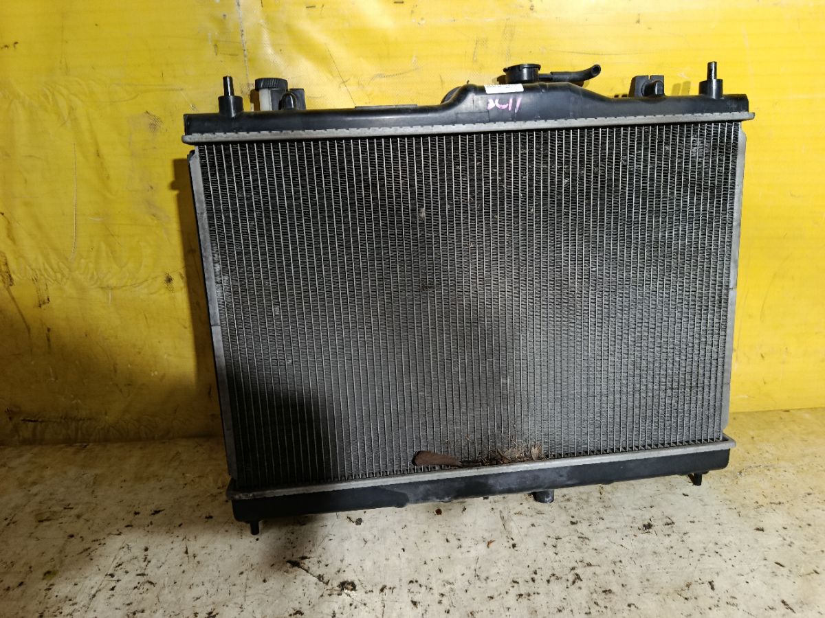 Радиатор ДВС на Nissan Tiida Latio SC11 HR15DE Фото 1
