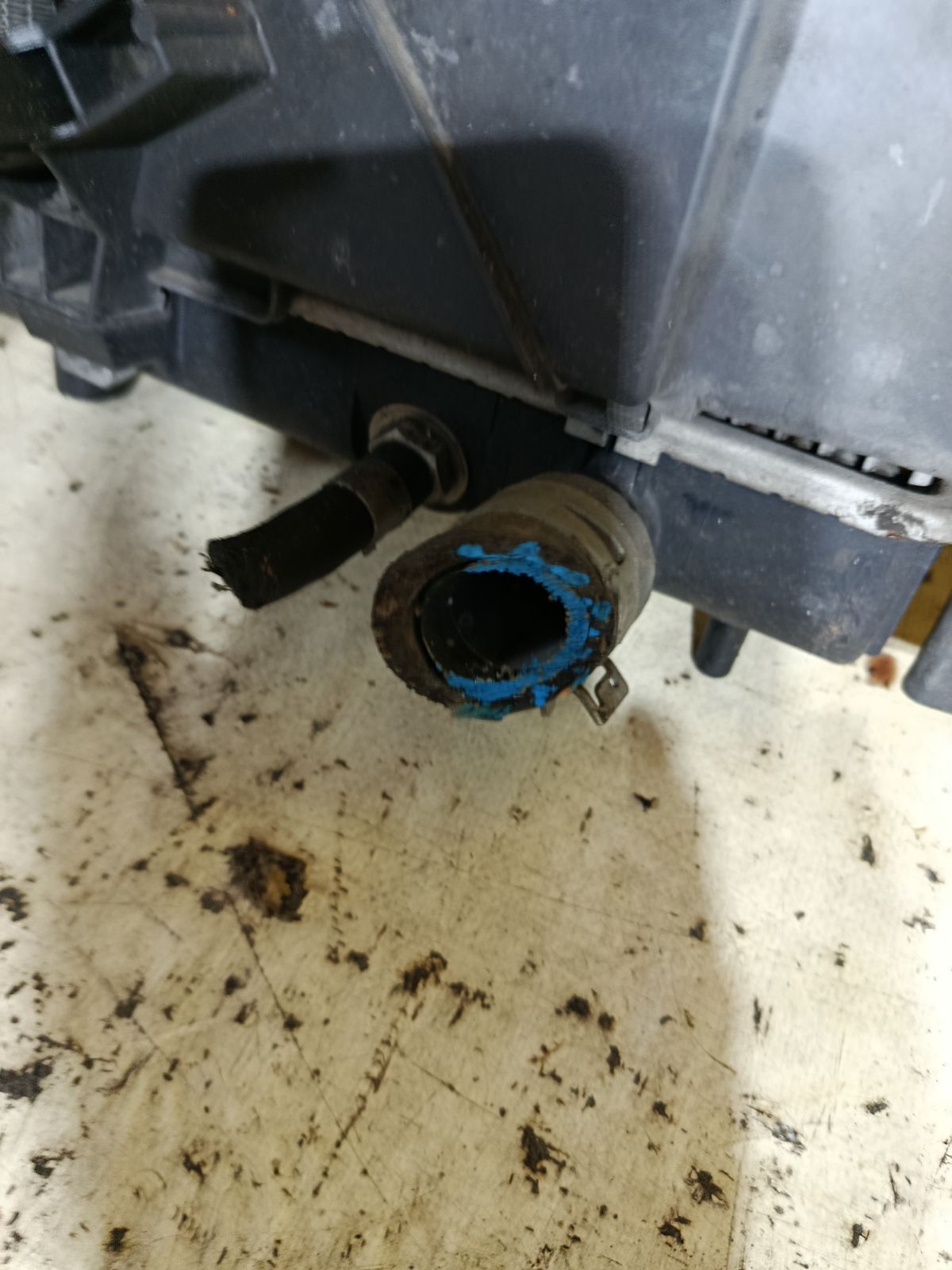 Радиатор ДВС на Nissan March AK12 CR12DE Фото 4