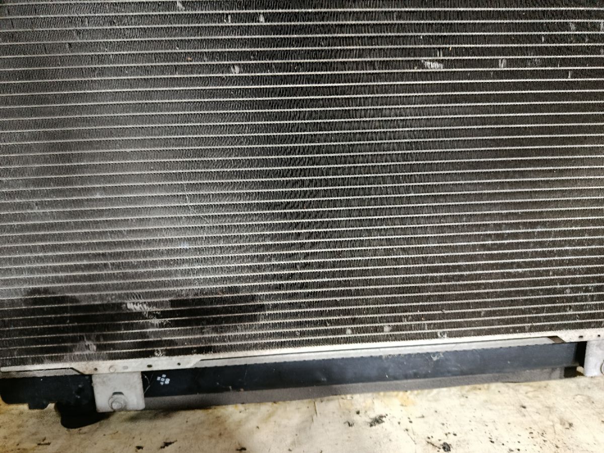 Радиатор ДВС на Honda Fit Hybrid GP5 LEB Фото 2