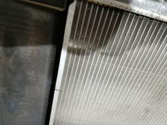 Радиатор ДВС на Nissan Note E11 HR15DE Фото 2