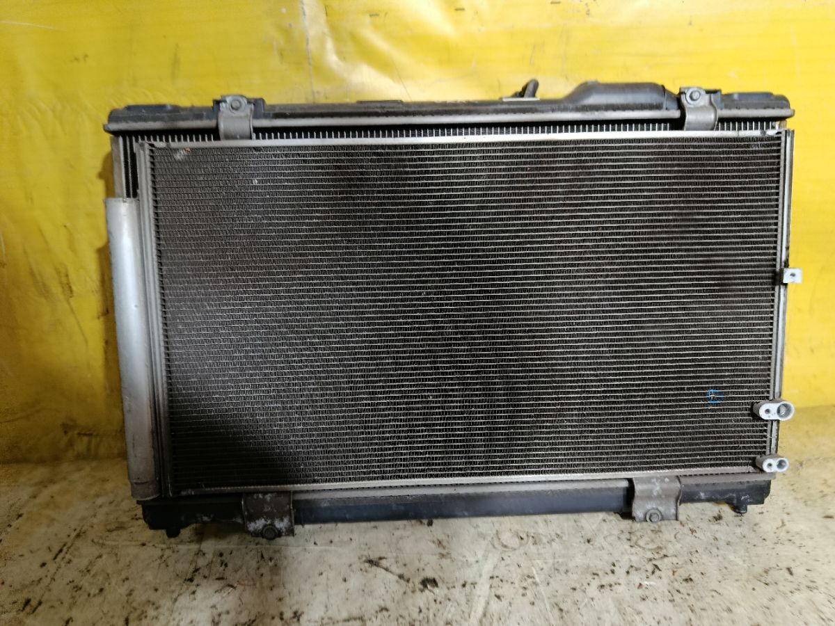 Радиатор ДВС 01153178, 0ATY5594, 10-26851-SX, 105414, 146856T, 16400-31370, 16400-31390, 210225N, 2782, 284733K, 284733R, 284733T, 284733U, 2946856K, 314412, 32718504, 376282, 53002495, 53039, 60532495, 646817, 646856, 701564, 802208-1, 802208-2, 812495R, ADT398166, ARD2269, CU2782, DA1110, DAP111000, DCM3323, DRM51008, FP 81 A267-X, FX-036-6267, FX-036-6267A, KTO2495, MK-1545, PL011788, PRD2269, STR0446, STTY0005120, TD-036-6267, TD-036-6267A, TD-036-7445, TO-0115-16, TO2495, TOY05-120, TY0005-120, TY1702R, VCS4733, WG1721983 на Toyota Mark X GRX130 4GR-FSE Фото 1