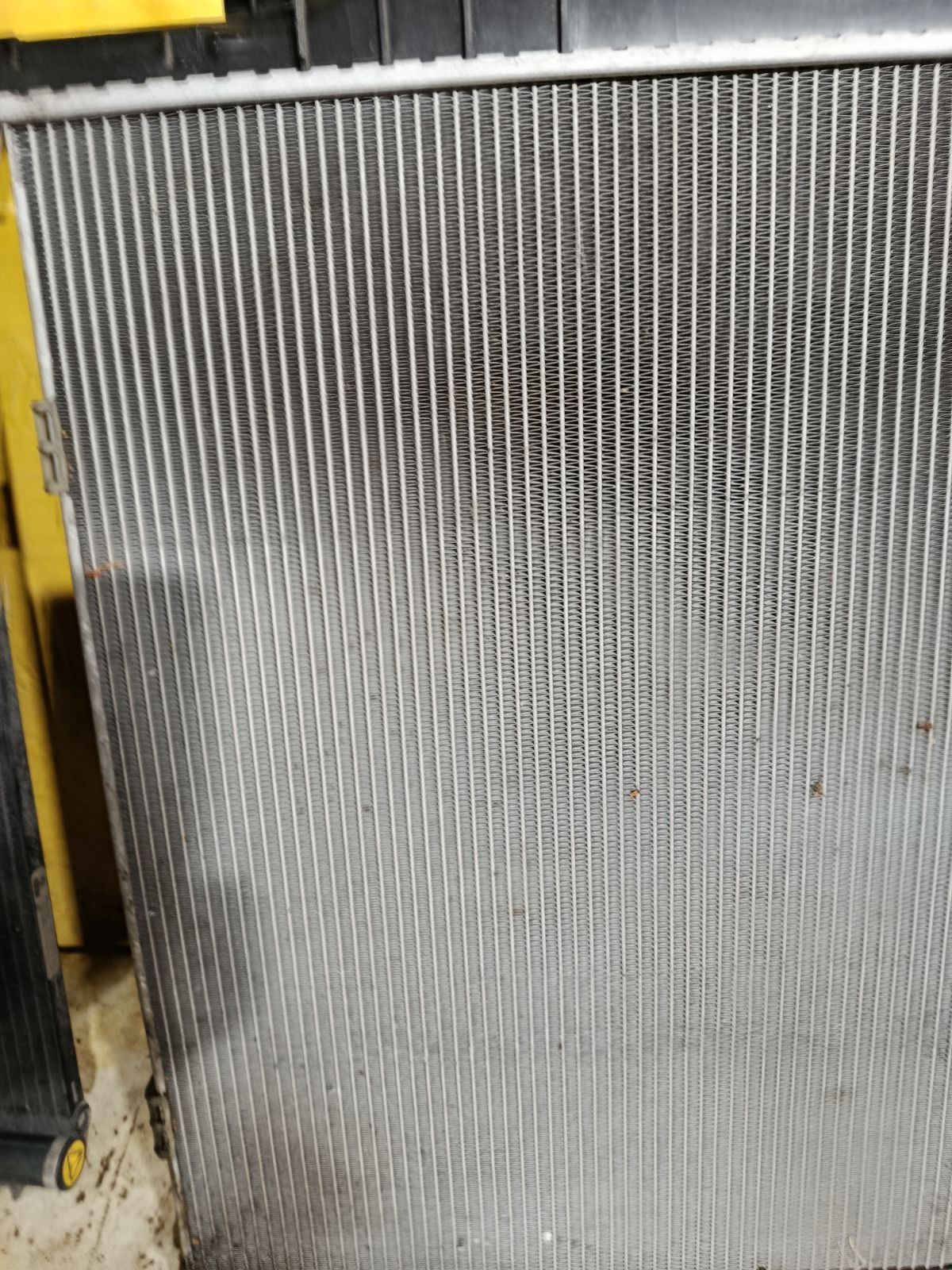 Радиатор ДВС 695862102, 1742752325803 на Bmw 3-Series E90 Фото 2