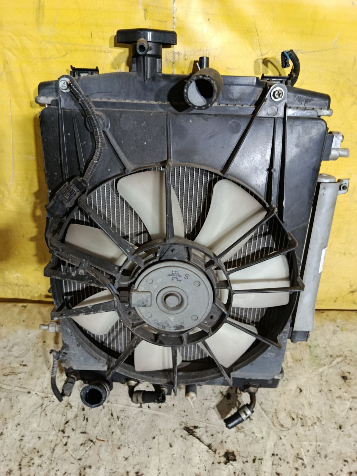 Радиатор ДВС на Honda N-Box JF1 S07A Фото 3