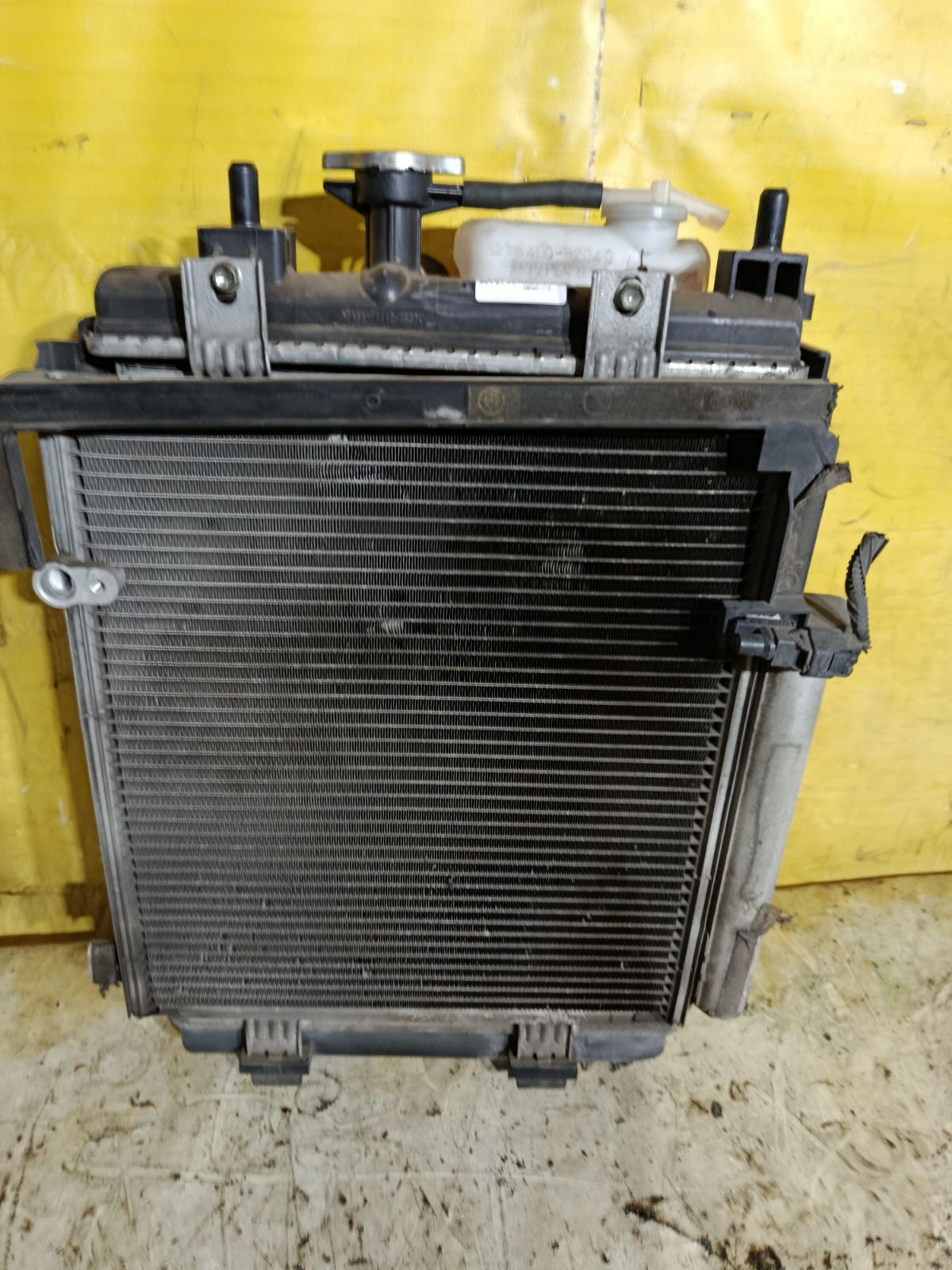 Радиатор ДВС на Daihatsu Move LA100S KF-VE Фото 1