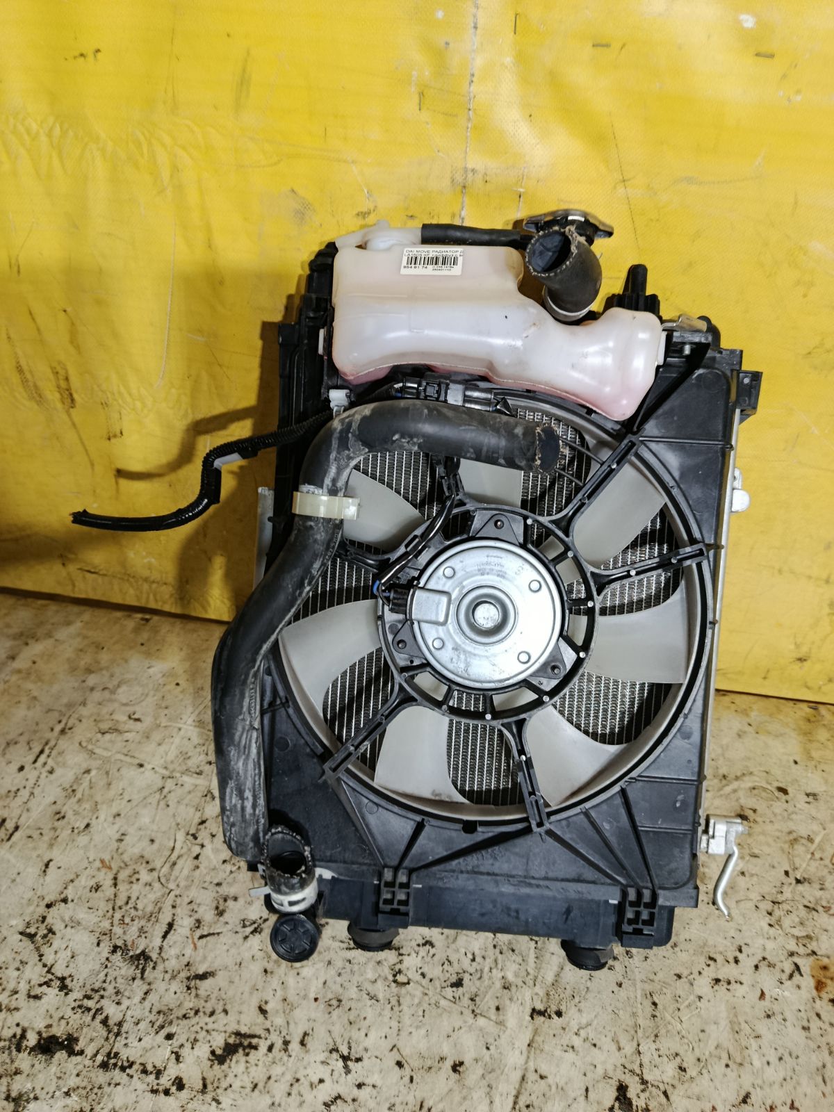 Радиатор ДВС на Daihatsu Move LA150S KF Фото 3