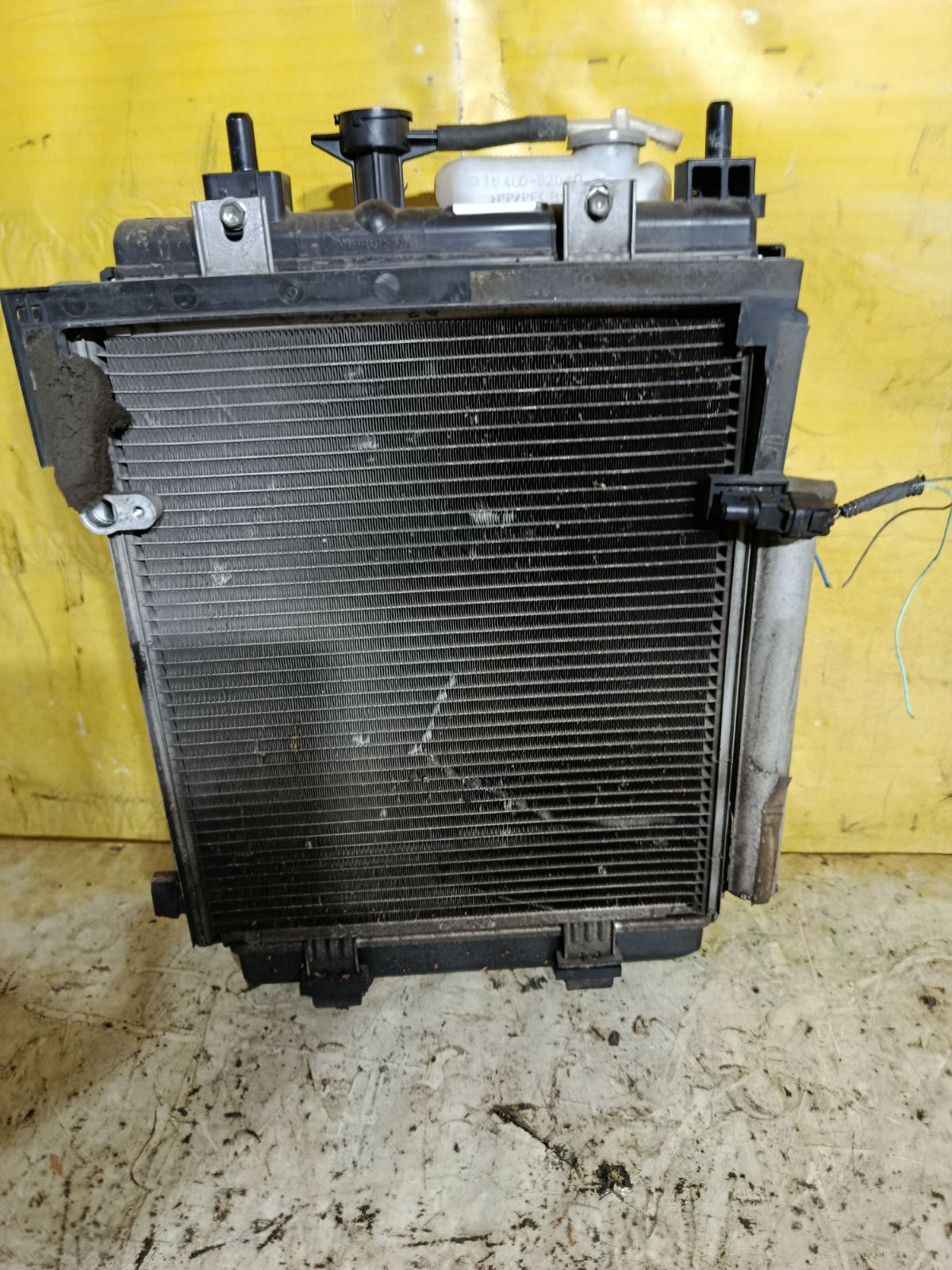 Радиатор ДВС на Daihatsu Move LA100S KF-VE Фото 1