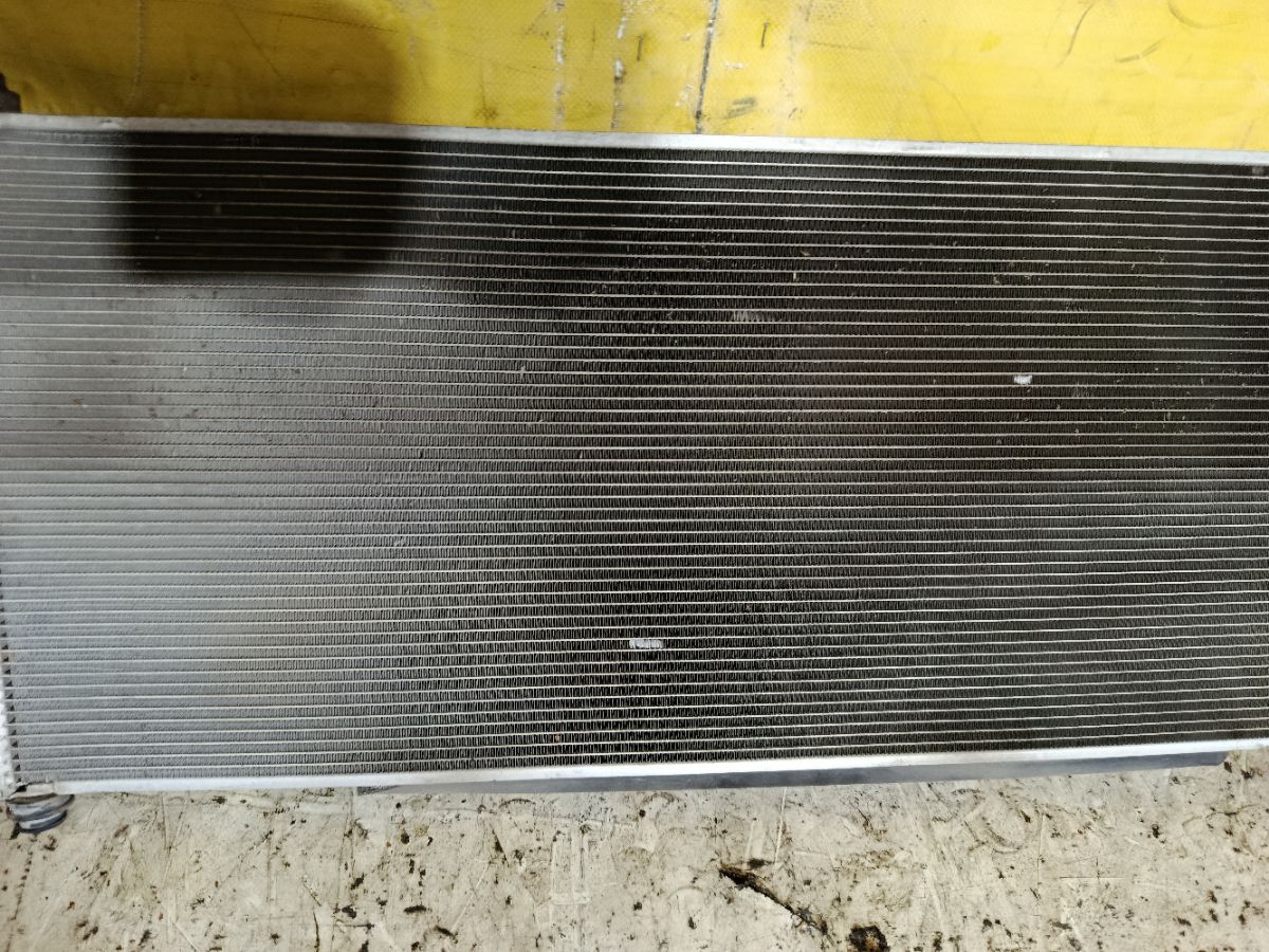 Радиатор кондиционера на Honda Fit GE6 L13A Фото 2