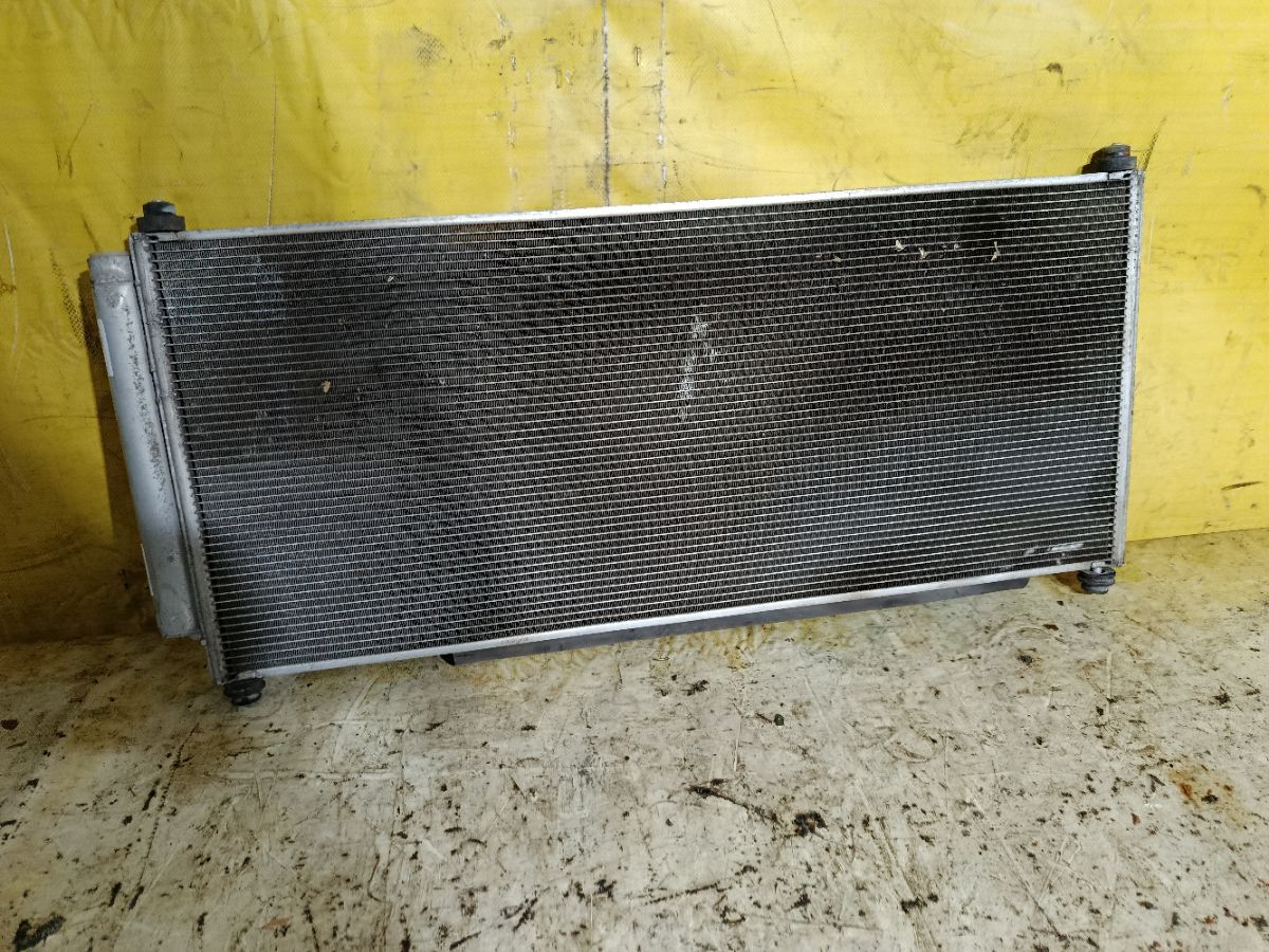 Радиатор кондиционера на Honda Fit Hybrid GP1 LDA Фото 1