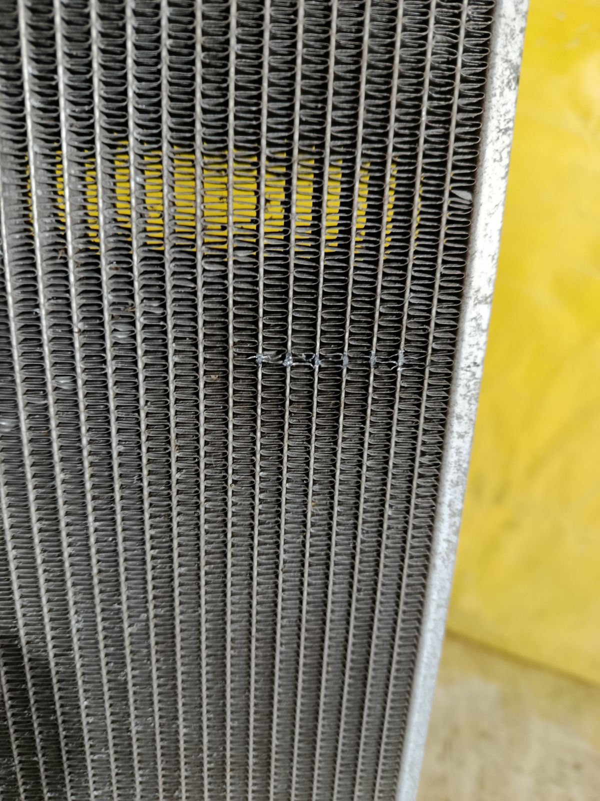 Радиатор кондиционера на Honda Fit Hybrid GP1 LDA Фото 3