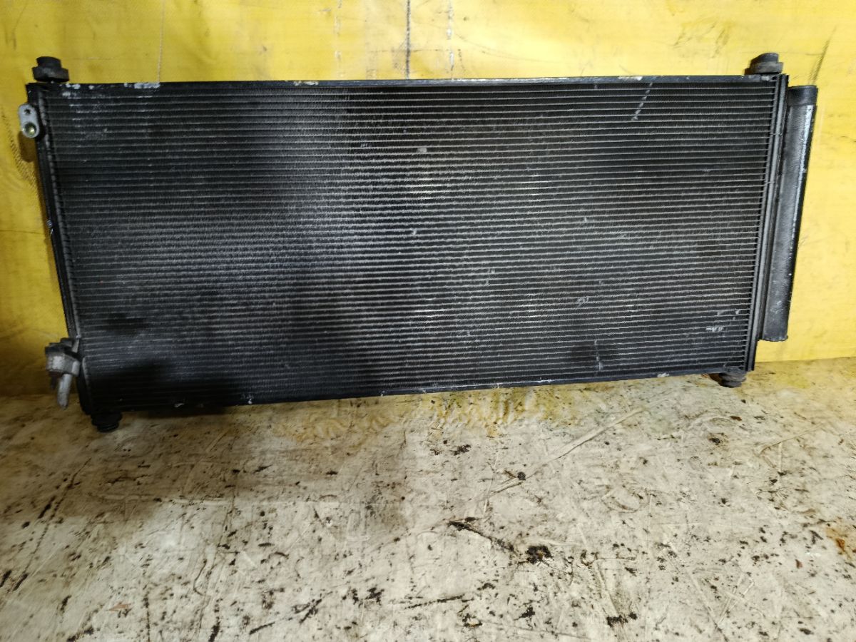 Радиатор кондиционера на Honda Freed GB3 L15A Фото 3
