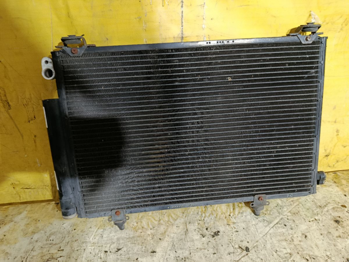 Радиатор кондиционера на Toyota Funcargo NCP20 2NZ-FE Фото 2