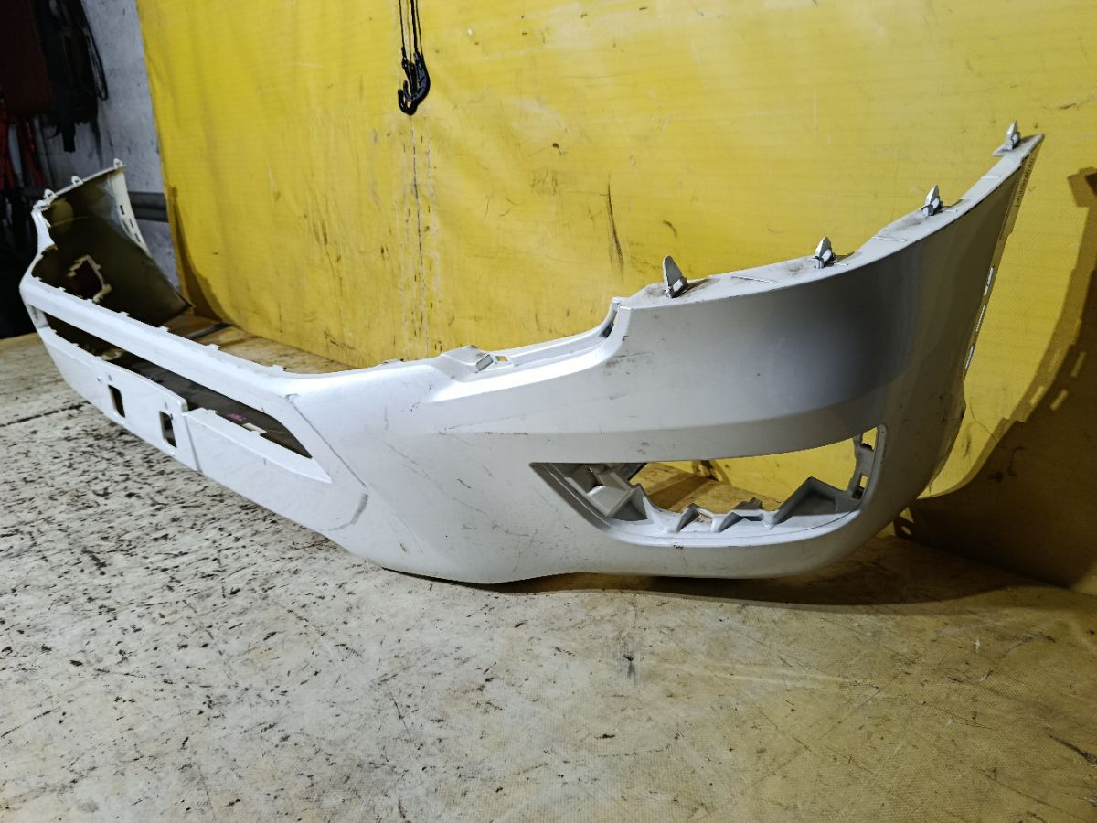 Бампер 76851-60020 на Toyota Land Cruiser 300 VJA300W Фото 2