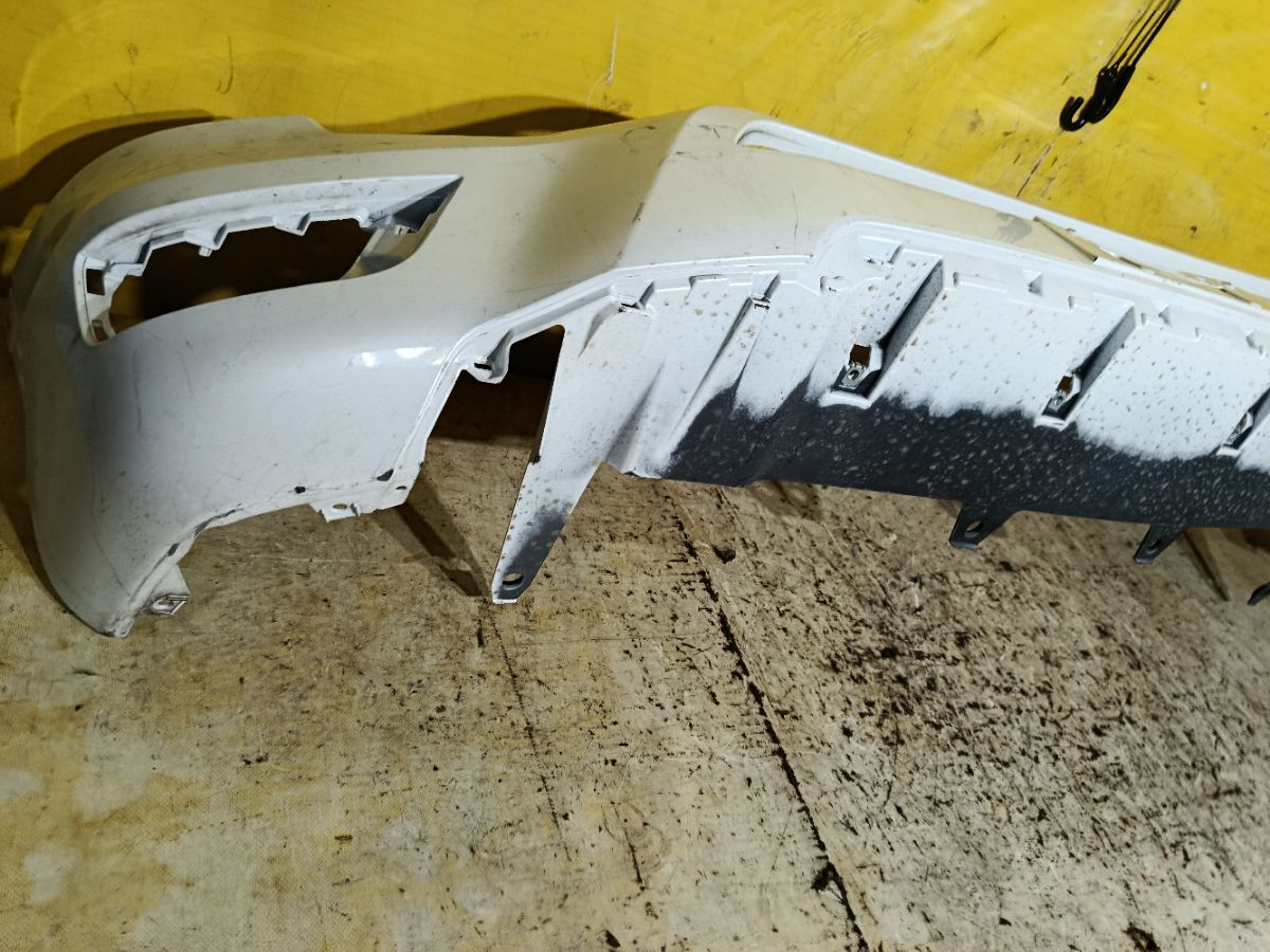 Бампер 76851-60020 на Toyota Land Cruiser 300 VJA300W Фото 5