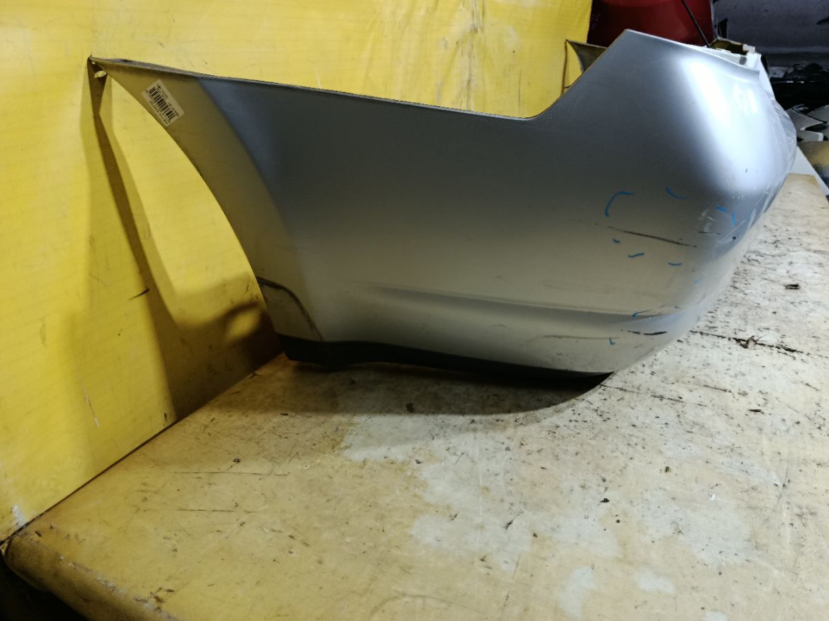 Бампер 85022-ED440 на Nissan Tiida Latio SC11 Фото 5