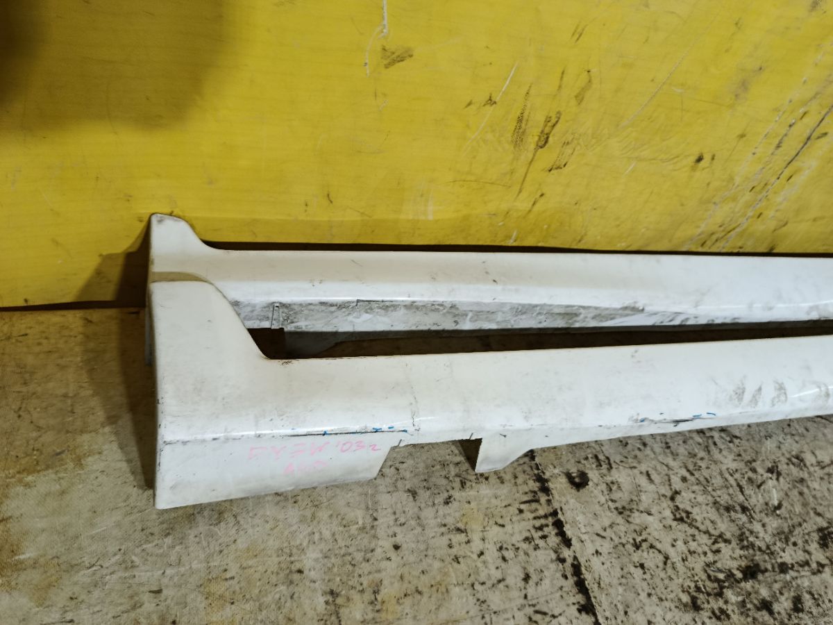 Порог кузова пластиковый ( обвес ) на Mazda Demio DY3W Фото 4