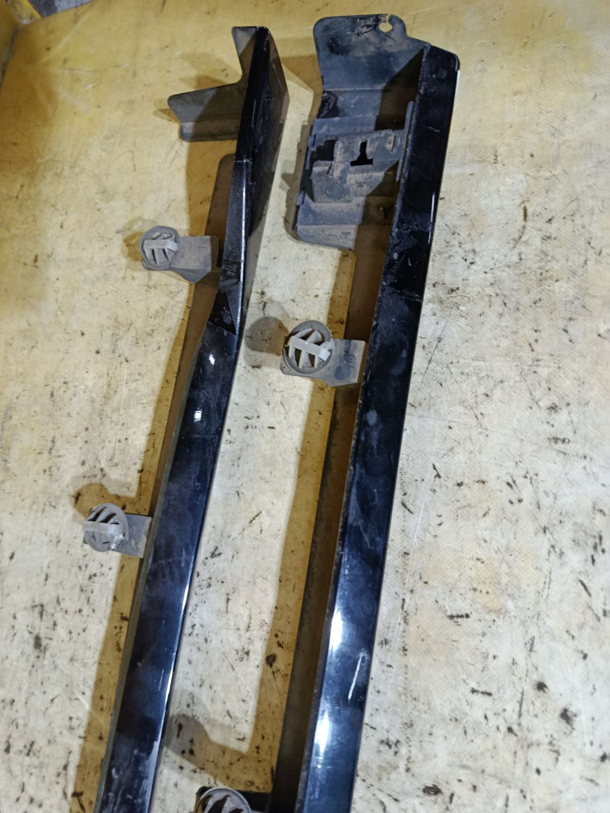 Порог кузова пластиковый ( обвес ) на Mazda Demio DJ5FS Фото 5