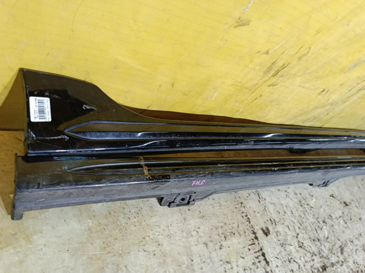 Порог кузова пластиковый ( обвес ) на Honda N-Wgn JH1 Фото 4