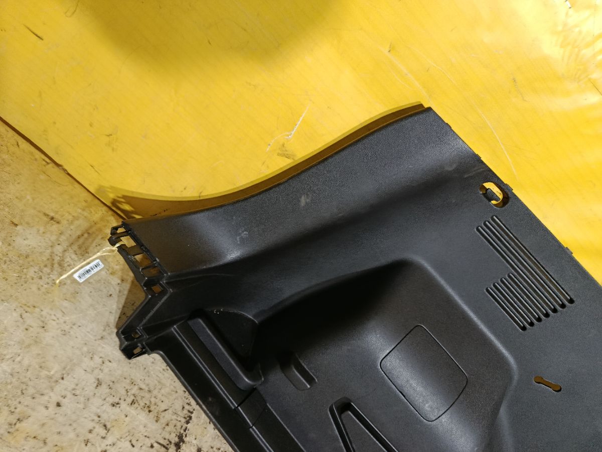 Обшивка багажника 84951-3VA0A на Nissan Note E12 Фото 3