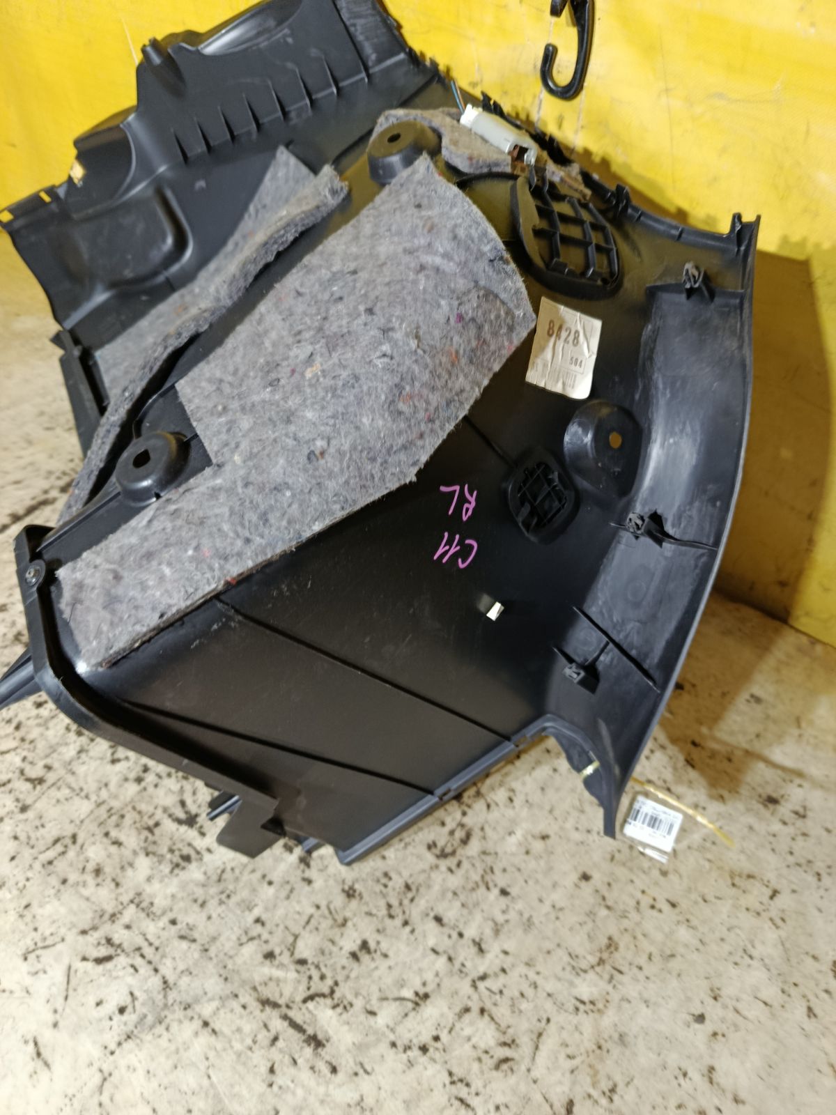 Обшивка багажника 84951-ED000 на Nissan Tiida C11 Фото 5