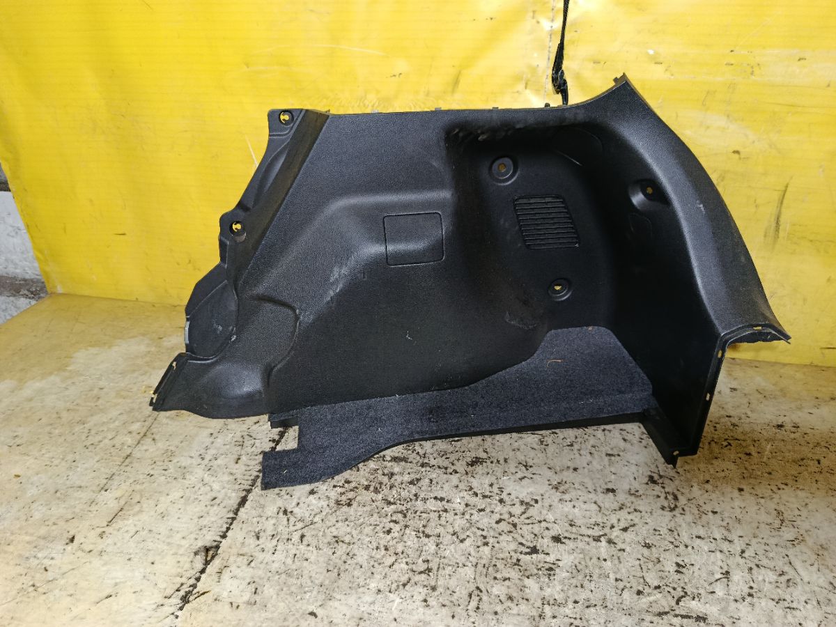 Обшивка багажника 84950-ED000 на Nissan Tiida C11 Фото 1