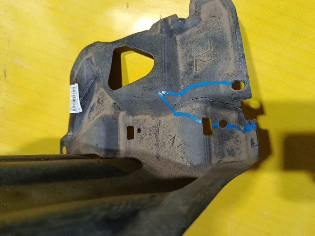 Подкрылок 53876-52270 на Toyota Ractis NCP120 1NZ-FE Фото 3