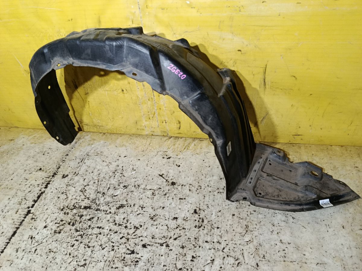 Подкрылок 53875-68020 на Toyota Wish ZGE20G 2ZR-FAE Фото 1