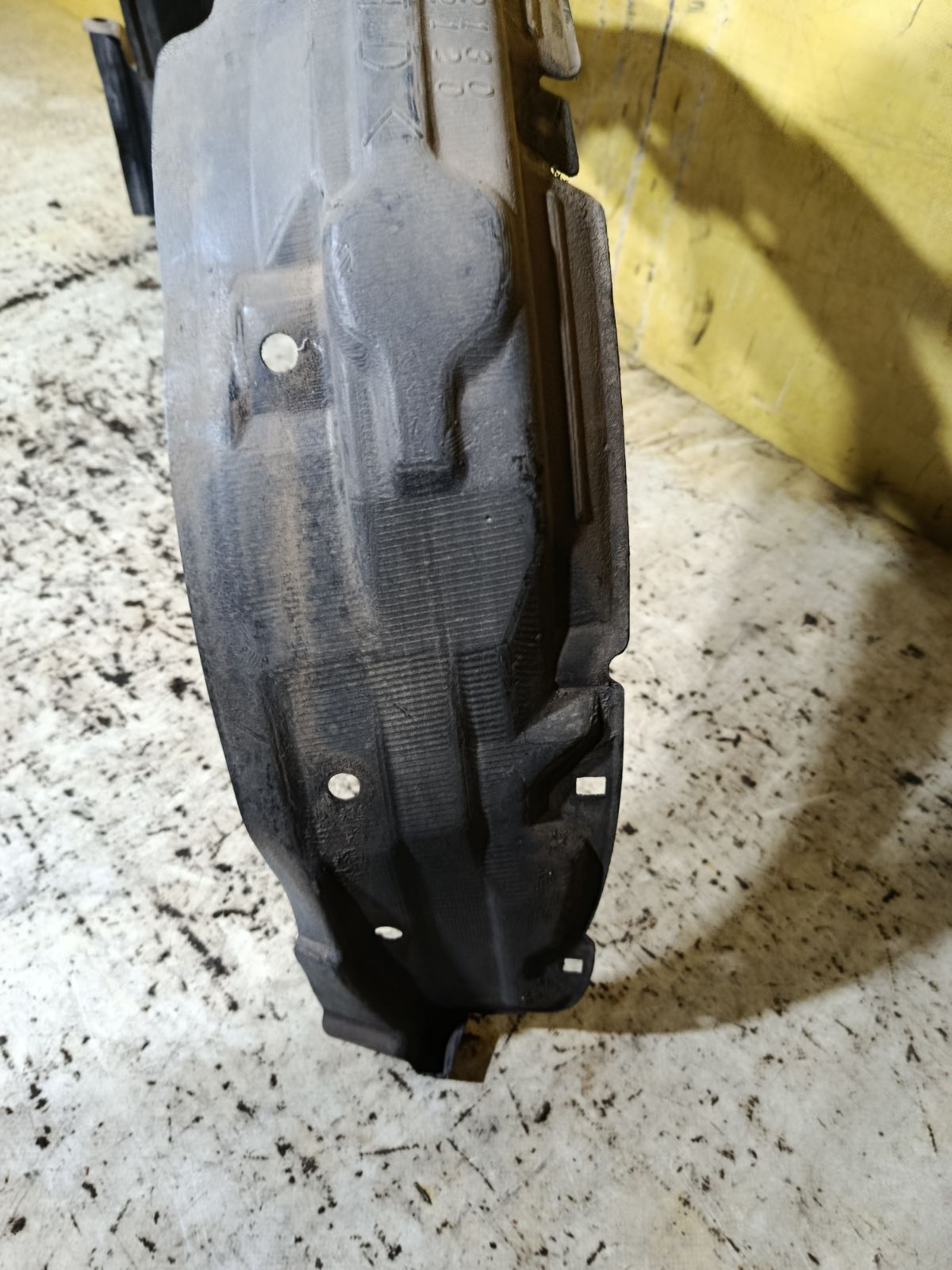 Подкрылок 53875-B2130 на Daihatsu Sonica L405S KF-DET Фото 3