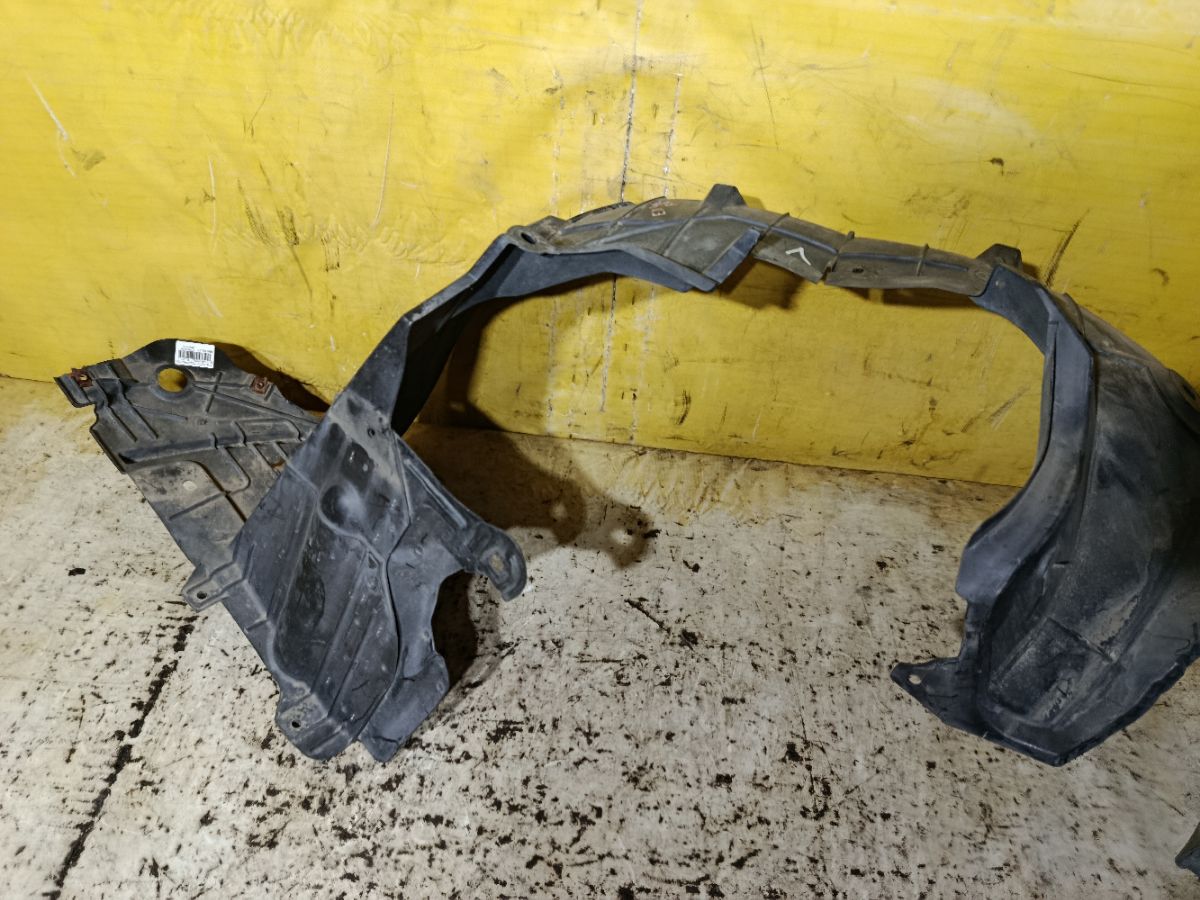 Подкрылок 212630, 2711FP1, 2711FP1T, 63840-1U600, 63840-8Y20A, 63840-9U000, 63840-9U20A, 63840-9U20B, 638401U600, 638429U000, 8400-618, 915.NS11115R, 974592, DS11174AR, DT501016L0R00, FP 5013 388, NNNOT06-300-R, NNNOT06300R, NNNOT06301R, PDS11174AR, ST-DTE1-016L-1 на Nissan Note E11 HR15DE Фото 4