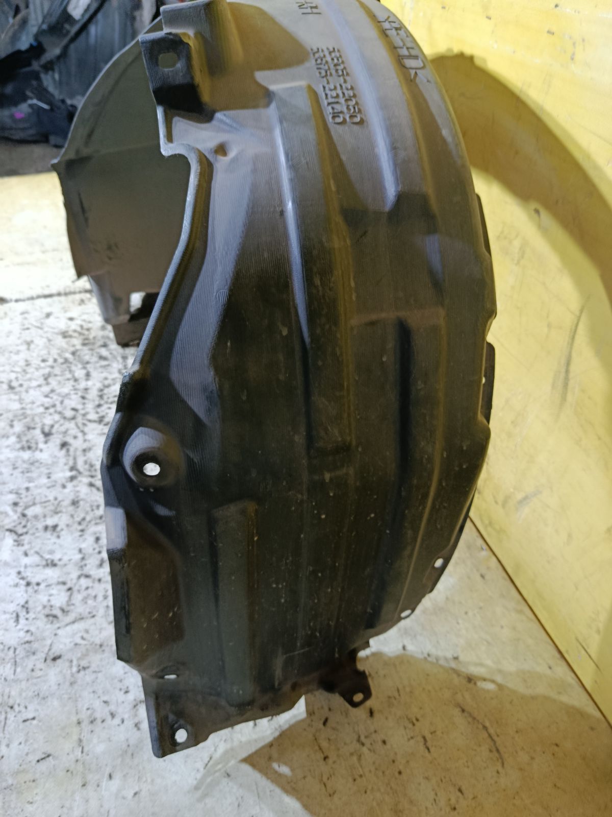 Подкрылок 53895-22170, 53875-22140, 53805-22050 на Toyota Mark X GRX130 4GR-FSE Фото 2
