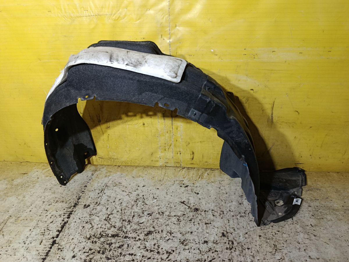 Подкрылок 53875-58100, 53805-58090 на Toyota Vellfire AYH30W 2AR-FXE Фото 1