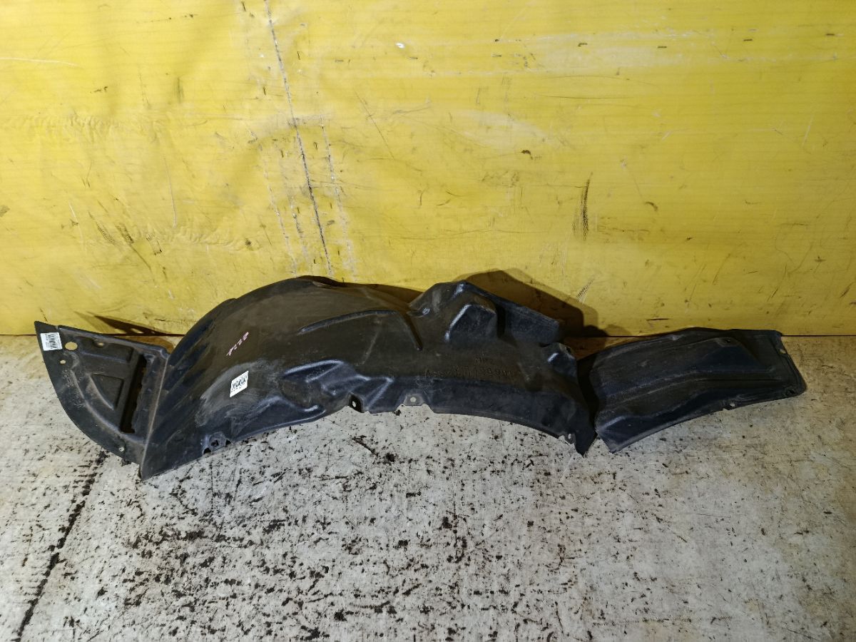 Подкрылок MR488991, MN150111 на Mitsubishi Colt Z22A 4A90 Фото 1