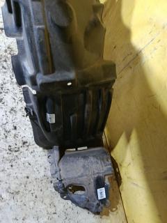 Подкрылок 53875-28150 на Toyota Noah AZR60G 1AZ-FSE Фото 3