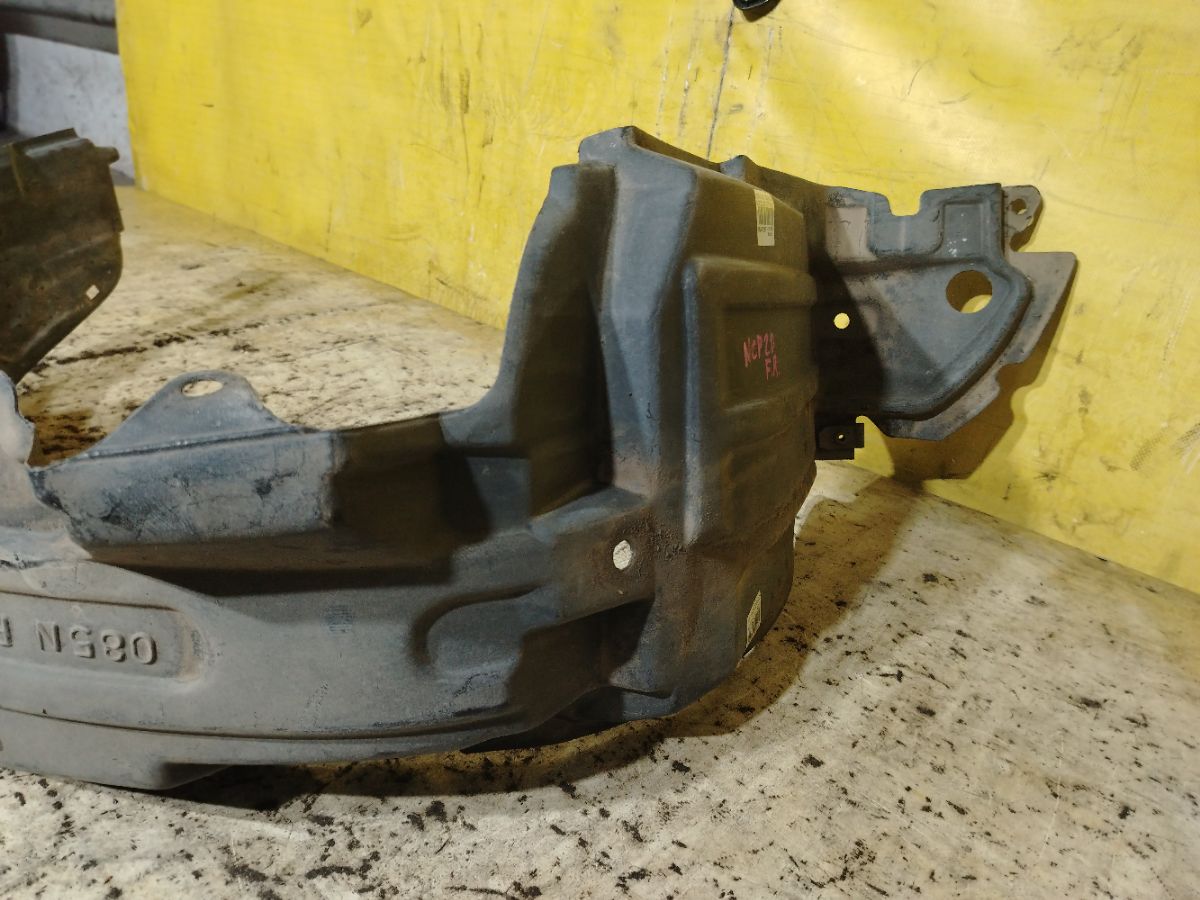 Подкрылок на Toyota Funcargo NCP20 2NZ-FE Фото 1