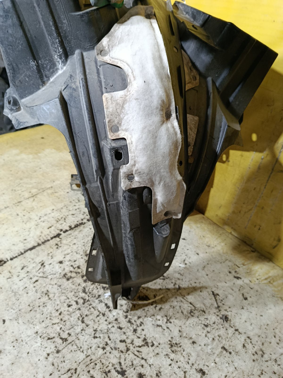 Подкрылок на Honda Fit Shuttle Hybrid GP2 LDA Фото 4