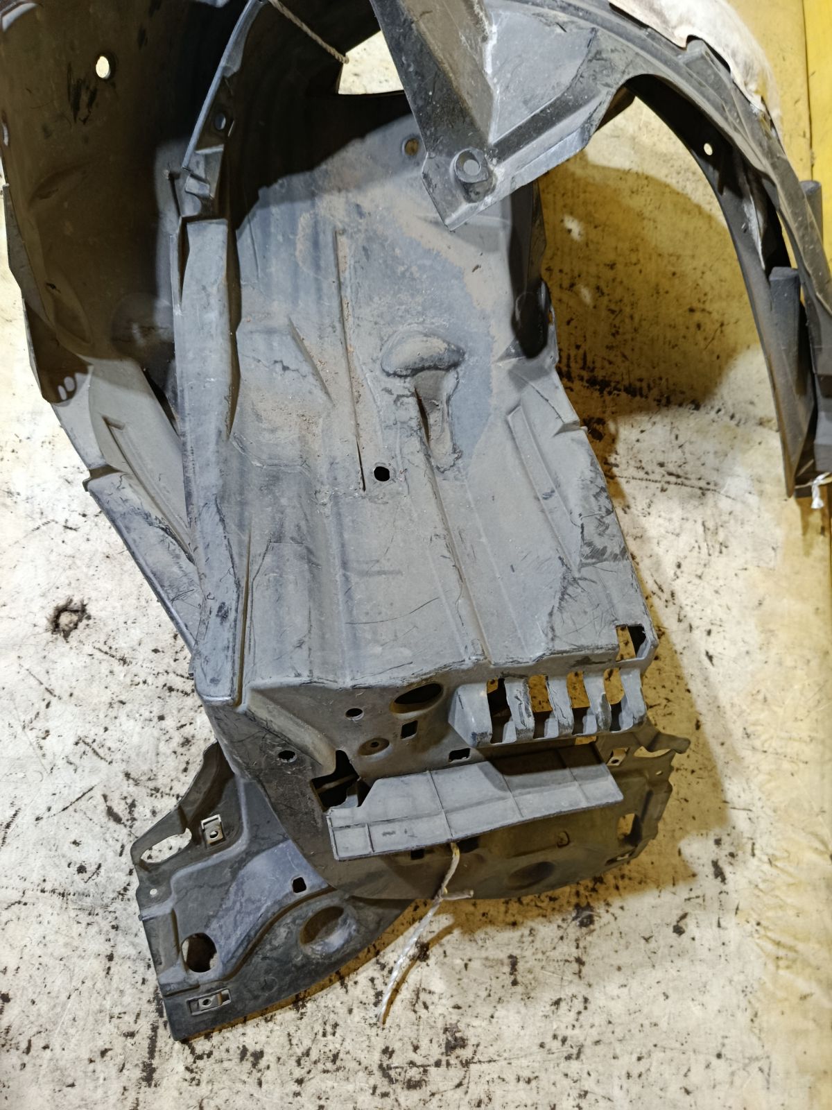 Подкрылок на Honda Fit Shuttle Hybrid GP2 LDA Фото 6