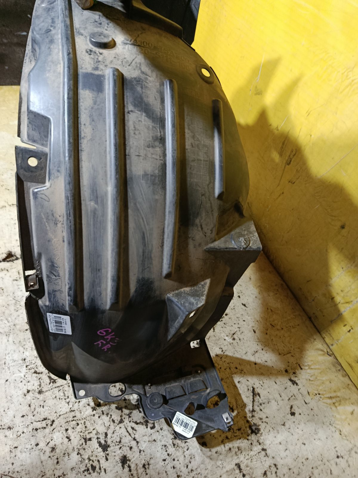 Подкрылок 74100-T5A-00 на Honda Fit GK3 L13B Фото 4