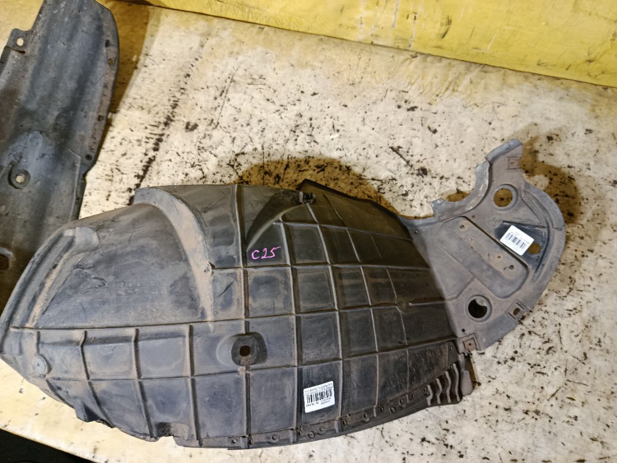 Подкрылок 63840-CY00A на Nissan Serena C25 MR20DE Фото 2