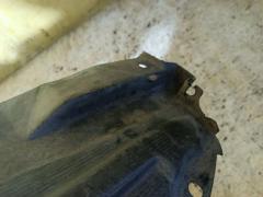 Подкрылок 53876-28190 на Toyota Noah AZR60G 1AZ-FSE Фото 4