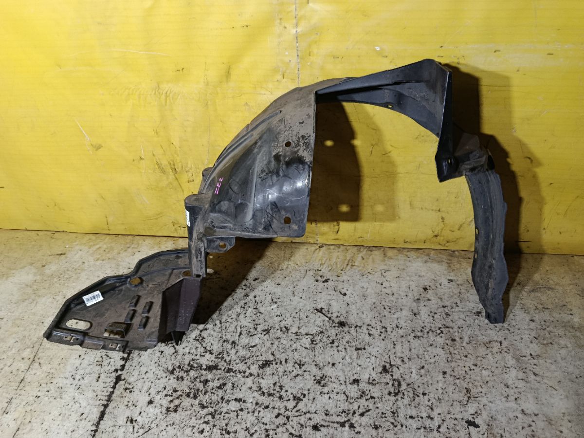 Подкрылок на Honda Insight ZE2 LDA Фото 1
