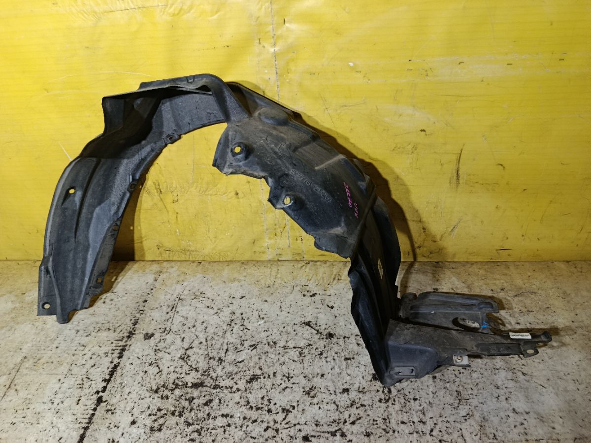 Подкрылок 53876-28251 на Toyota Voxy ZRR70G 3ZR-FAE Фото 1