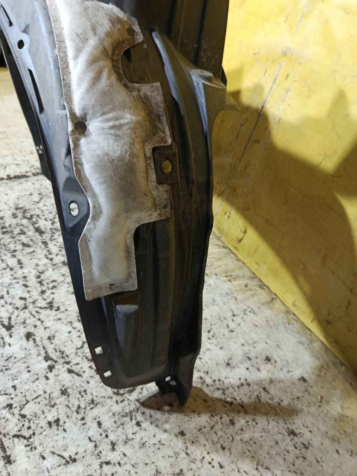 Подкрылок на Honda Fit Hybrid GP1 LDA Фото 3