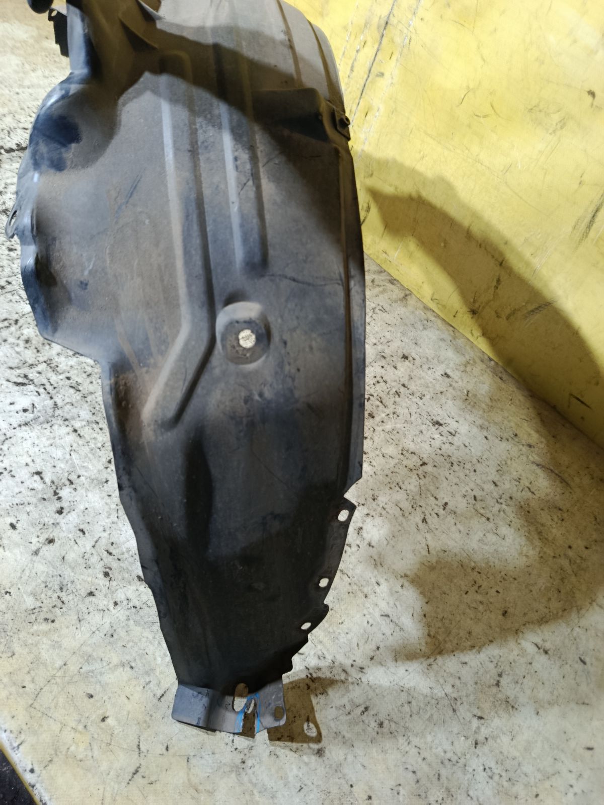 Подкрылок 63840-WE000 на Nissan Wingroad WFY11 QG15DE Фото 4