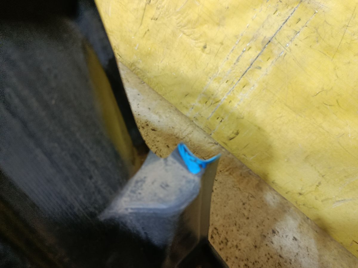 Подкрылок 53875-B2430 на Daihatsu Move LA150S KF-VE Фото 3