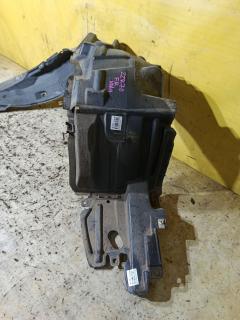 Подкрылок 53875-28201 на Toyota Noah ZRR70G 3ZR-FAE Фото 2