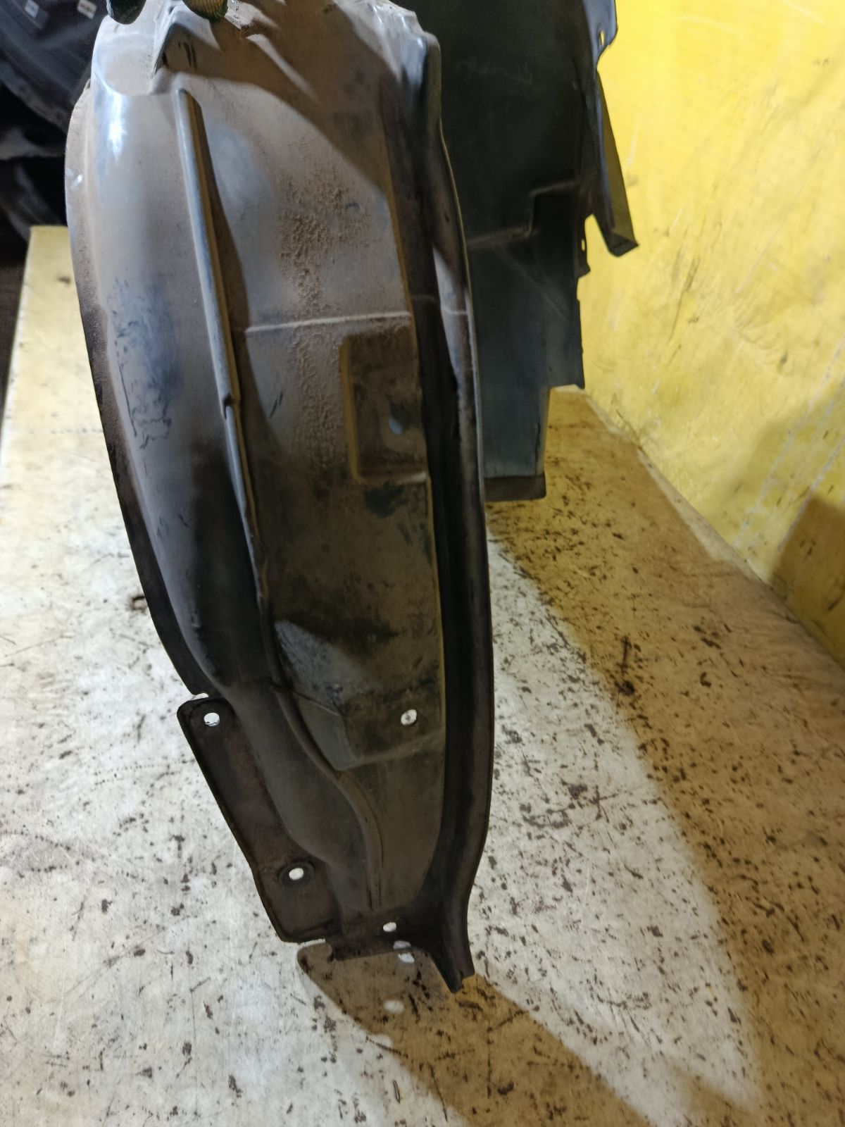 Подкрылок 59110AG011 на Subaru Legacy Wagon BP5 EJ20 Фото 6