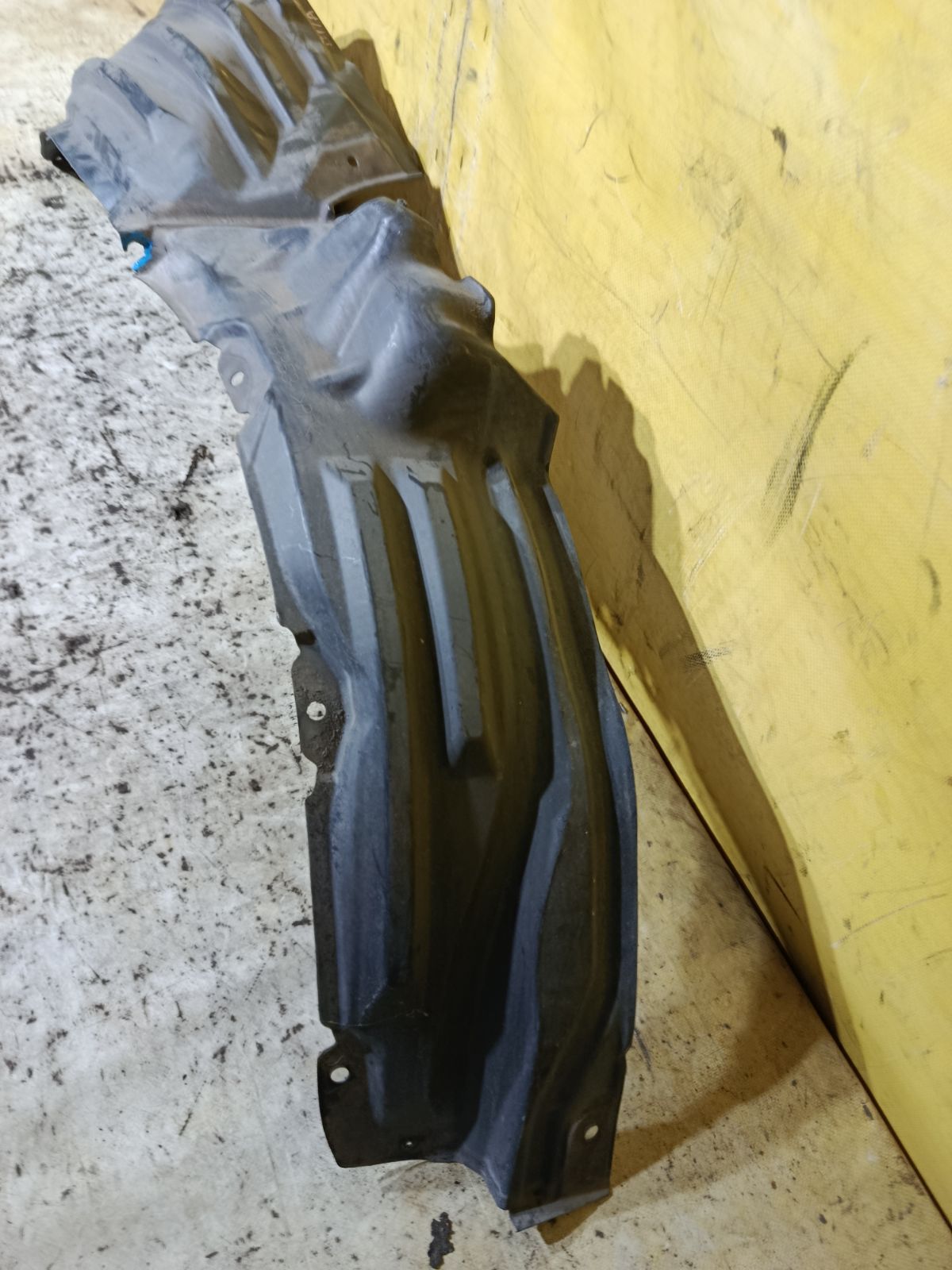 Подкрылок 5370B353 на Mitsubishi Ek Space B11A 3B20 Фото 2